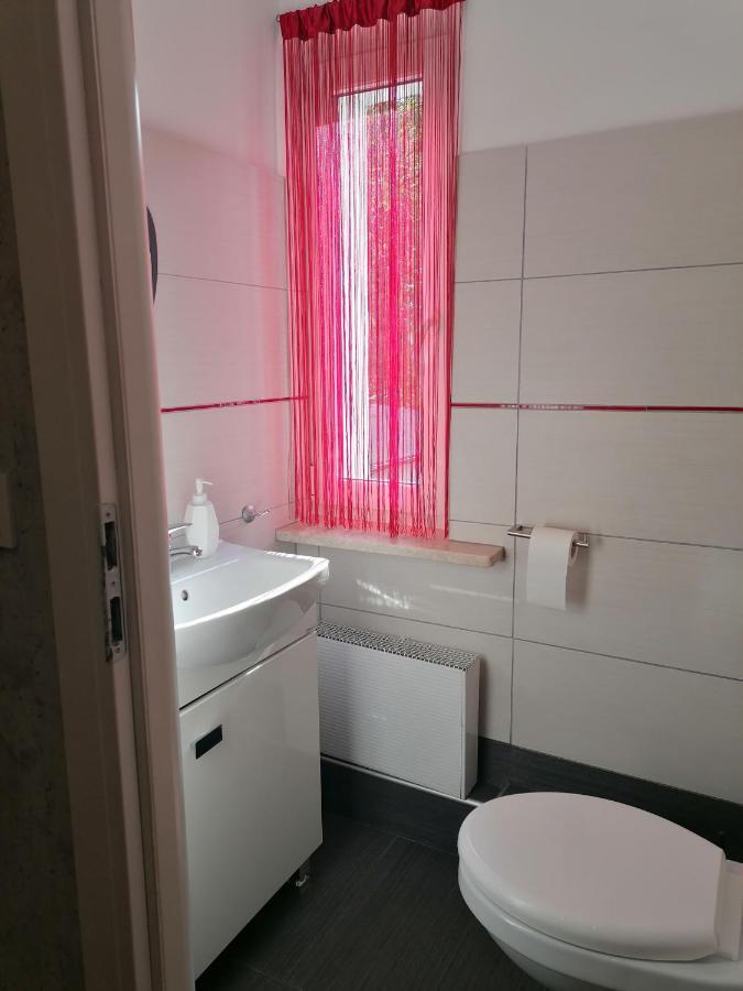 Apartament Kot I Pies Miedzyzdroje Esterno foto